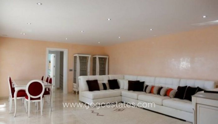 Te koop - Huis - Vrijstaande Villa - Alicante - Alicante Centro