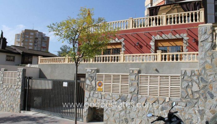 Te koop - Huis - Vrijstaande Villa - Benidorm - Benidorm Centro