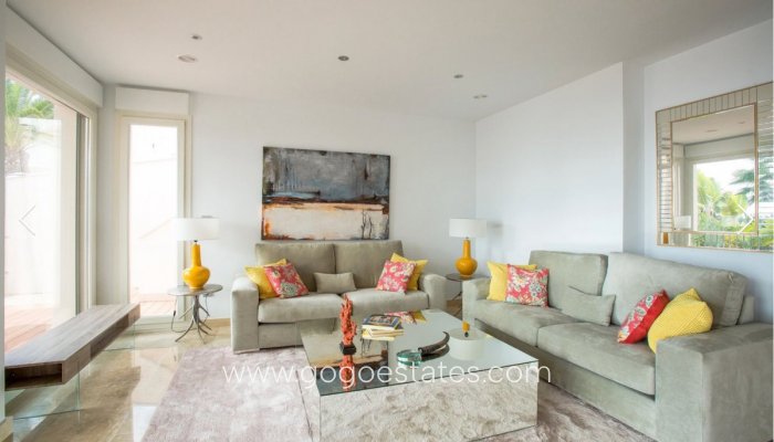 Te koop - Huis - Vrijstaande Villa - Teulada - Moraira