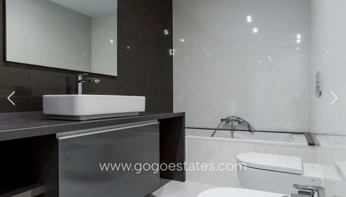 Te koop - Huis - Vrijstaande Villa - Teulada - Moraira