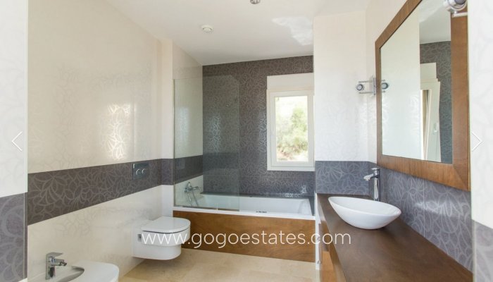 Te koop - Huis - Vrijstaande Villa - Teulada - Moraira