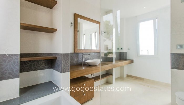 Te koop - Huis - Vrijstaande Villa - Teulada - Moraira