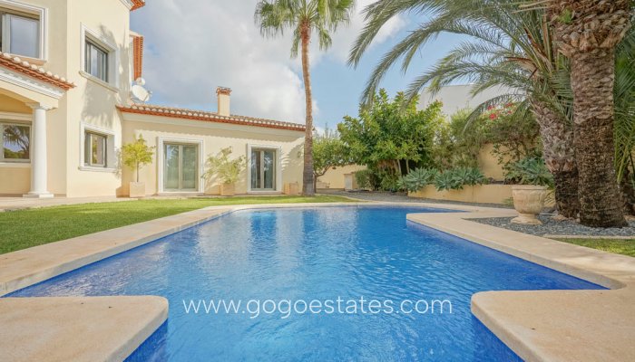 Te koop - Huis - Vrijstaande Villa - Benissa - Benissa Centro