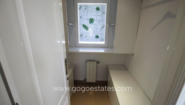 Te koop - Huis - Vrijstaande Villa - Calpe - Calpe Centro