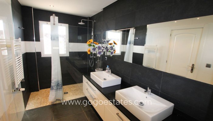 Te koop - Huis - Vrijstaande Villa - Calpe - Calpe Centro