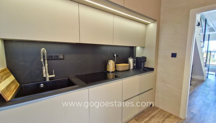 Te koop - Huis - Stadswoning - Torrevieja - Torrevieja Centro