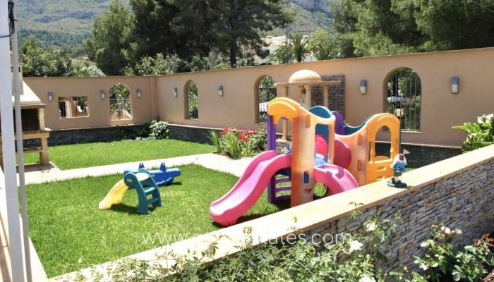 Te koop - Huis - Vrijstaande Villa - Dénia - Denia Centro