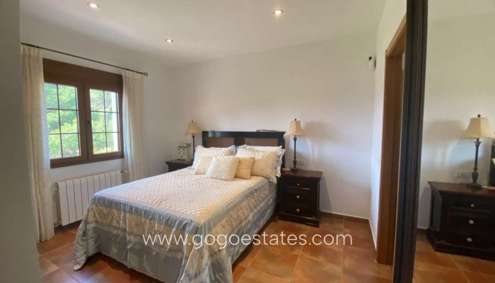 Te koop - Huis - Vrijstaande Villa - Teulada - Moraira