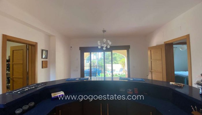 Te koop - Huis - Vrijstaande Villa - Teulada - Moraira