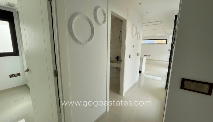 Te koop - Huis - Vrijstaande Villa - Rojales - Benimar