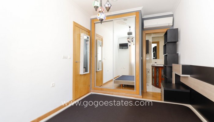 Te koop - Appartement - Appartement op de middelste verdieping - Torrevieja - Torrevieja Centro