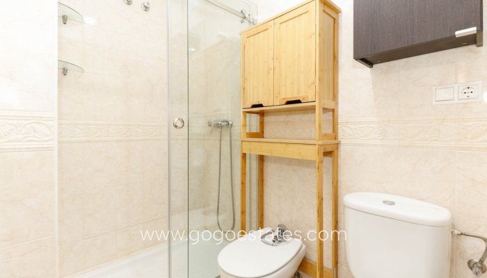 Te koop - Appartement - Appartement op de middelste verdieping - Torrevieja - Torrevieja Centro