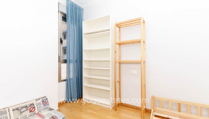 Te koop - Appartement - Appartement op de middelste verdieping - Torrevieja - Torrevieja Centro