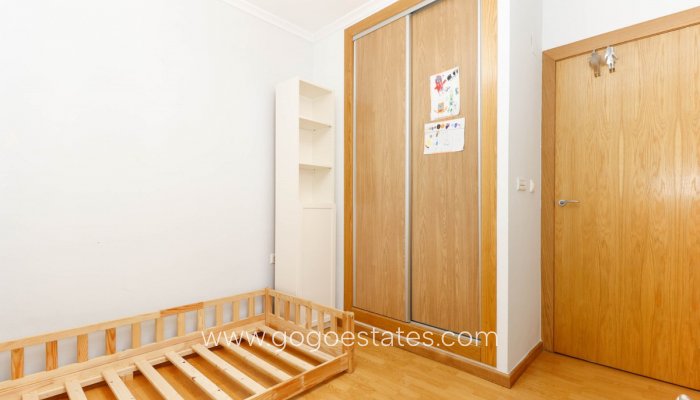 Te koop - Appartement - Appartement op de middelste verdieping - Torrevieja - Torrevieja Centro