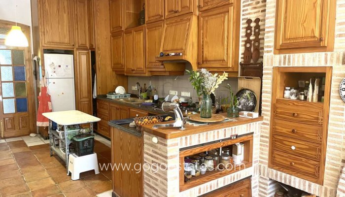 Revente - Maison - Villa Individuelle - Orba - Orba Centro