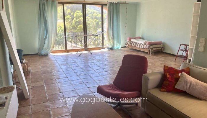 Revente - Maison - Villa Individuelle - Orba - Orba Centro