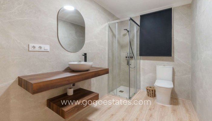 Te koop - Huis - Vrijstaande Villa - Orihuela - Orihuela Centro