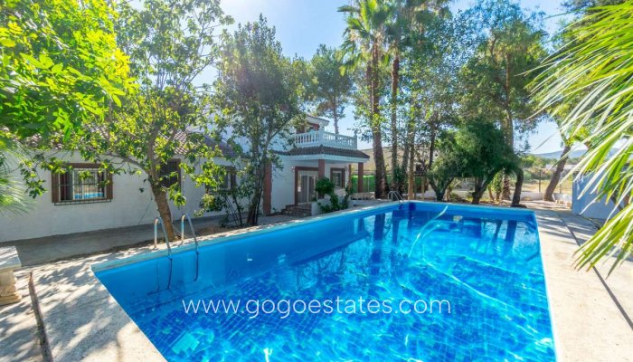 Te koop - Huis - Vrijstaande Villa - Orihuela - Orihuela Centro
