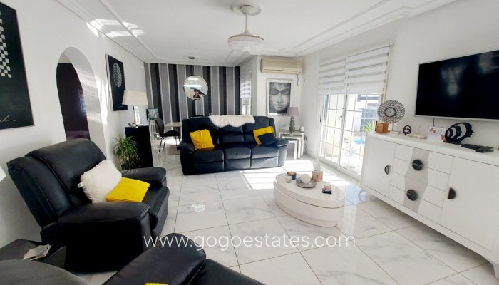 Te koop - Huis - Vrijstaande Villa - Orihuela - Orihuela Costa