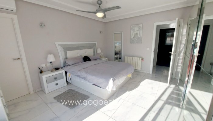 Te koop - Huis - Vrijstaande Villa - Orihuela - Orihuela Costa