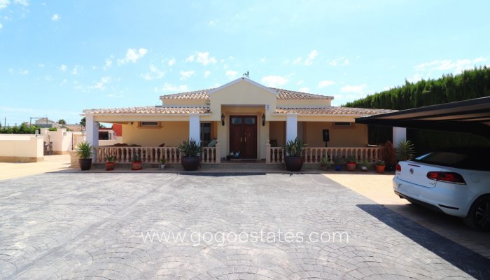 Te koop - Huis - Vrijstaande Villa - Almoradi - Heredades