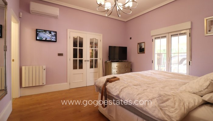 Te koop - Huis - Vrijstaande Villa - Almoradi - Heredades