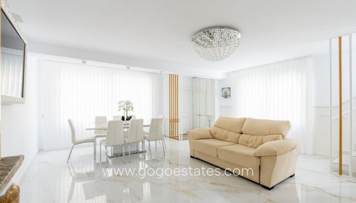 Te koop - Huis - Stadswoning - Orihuela - Punta Prima