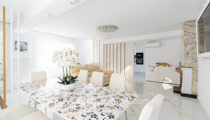 Te koop - Huis - Stadswoning - Orihuela - Punta Prima