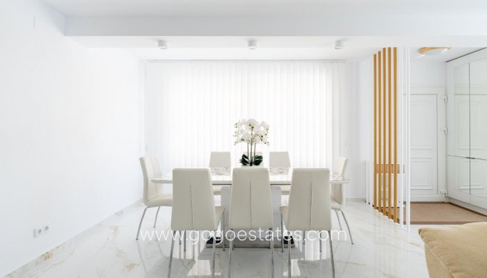 Te koop - Huis - Stadswoning - Orihuela - Punta Prima