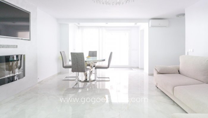 Te koop - Huis - Stadswoning - Orihuela - Punta Prima