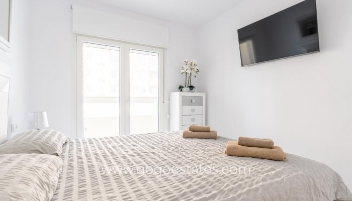 Te koop - Huis - Stadswoning - Orihuela - Punta Prima