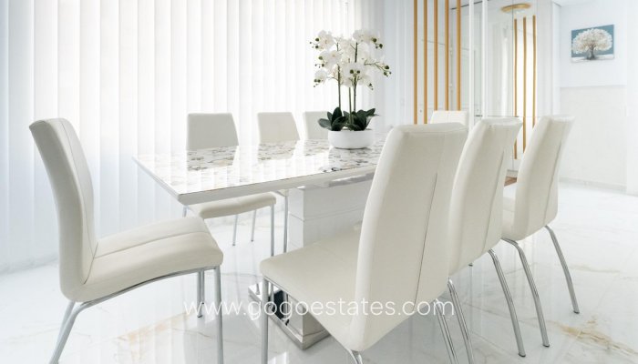 Te koop - Huis - Stadswoning - Orihuela - Punta Prima