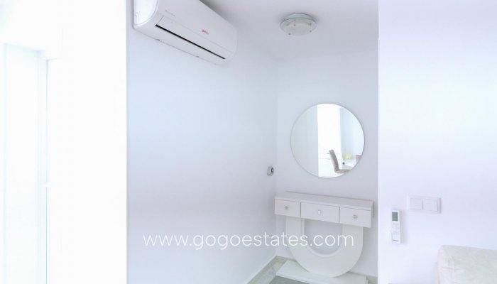 Te koop - Huis - Stadswoning - Orihuela - Punta Prima