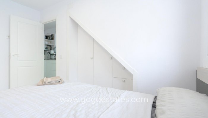 Te koop - Huis - Stadswoning - Orihuela - Punta Prima