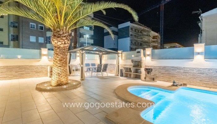 Te koop - Huis - Stadswoning - Orihuela - Punta Prima