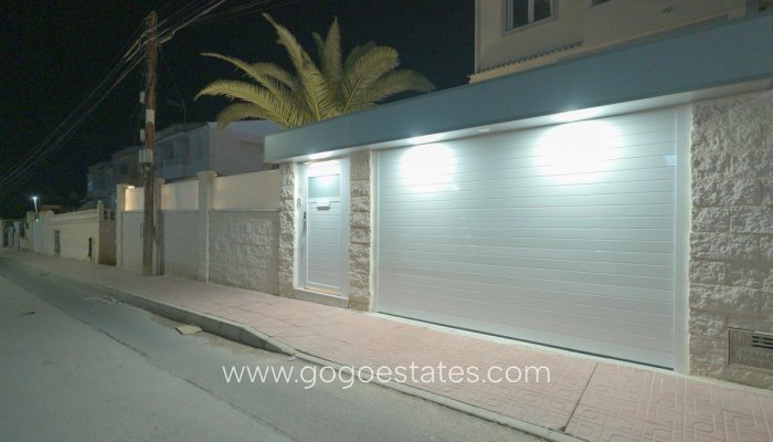 Te koop - Huis - Stadswoning - Orihuela - Punta Prima