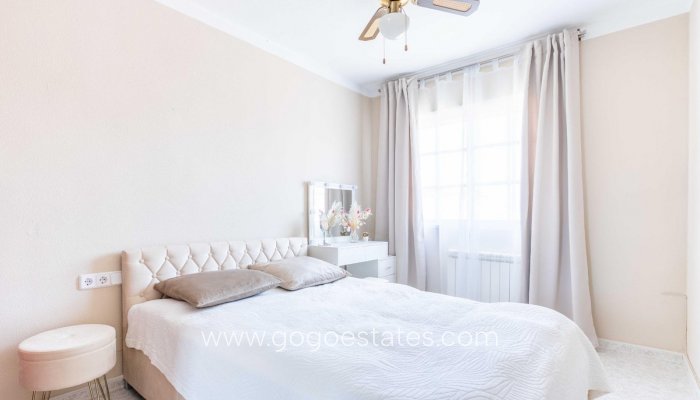 Revente - Maison - Villa Individuelle - Orihuela - Punta Prima