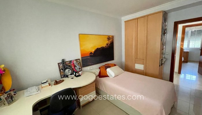 Te koop - Huis - Vrijstaande Villa - Albatera - Albatera Centro