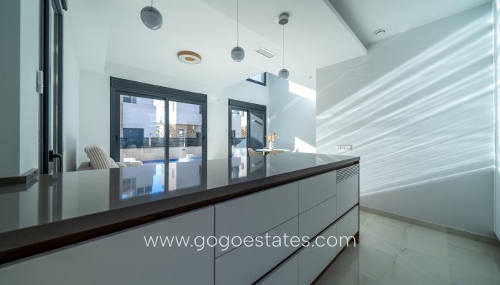 Te koop - Huis - Vrijstaande Villa - Orihuela - Orihuela Costa