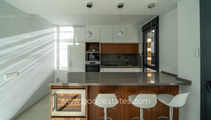 Te koop - Huis - Vrijstaande Villa - Orihuela - Orihuela Costa