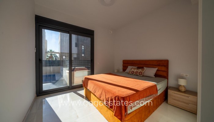 Te koop - Huis - Vrijstaande Villa - Orihuela - Orihuela Costa