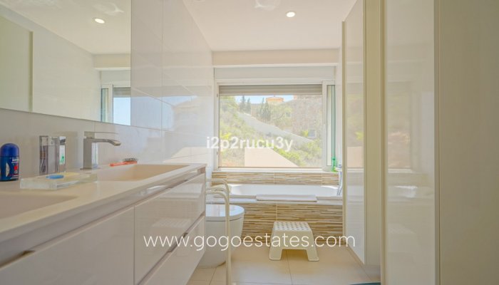 Revente - Maison - Villa Individuelle - Benitachell - Cumbre del sol