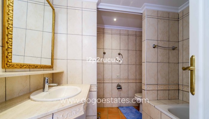 Te koop - Huis - Vrijstaande Villa - Teulada - Moraira