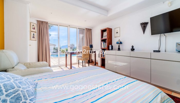 Te koop - Huis - Vrijstaande Villa - Teulada - Moraira