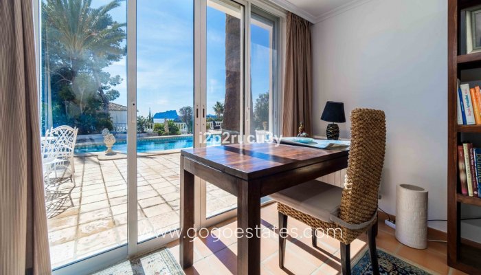 Te koop - Huis - Vrijstaande Villa - Teulada - Moraira