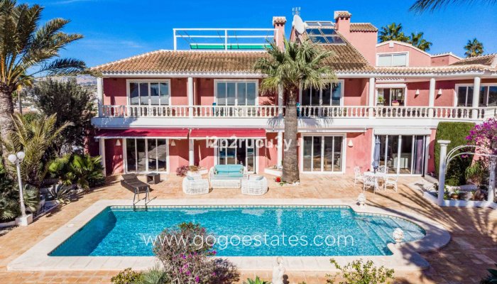 Te koop - Huis - Vrijstaande Villa - Teulada - Moraira