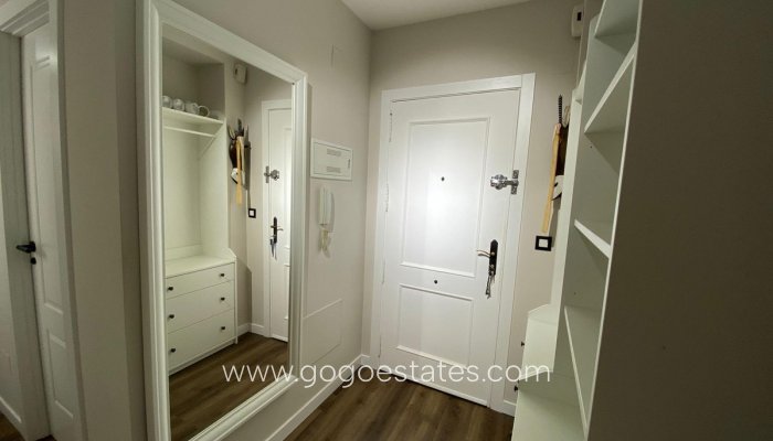 Resale - Apartment - Middle Floor Apartment - Torrevieja - Torrevieja Centro