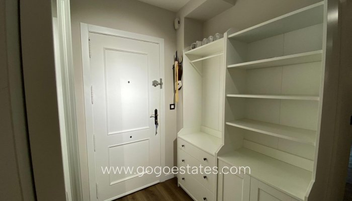 Resale - Apartment - Middle Floor Apartment - Torrevieja - Torrevieja Centro