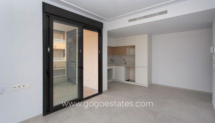 Te koop - Appartement - Appartement op de middelste verdieping - Torrevieja - Playa del Cura