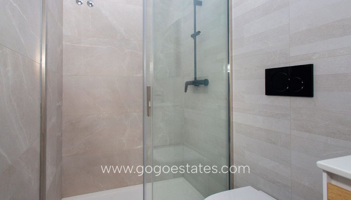 Te koop - Appartement - Appartement op de middelste verdieping - Torrevieja - Playa del Cura